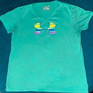 Brand: Under Armor     Color: Teal.          Size: Youth XL